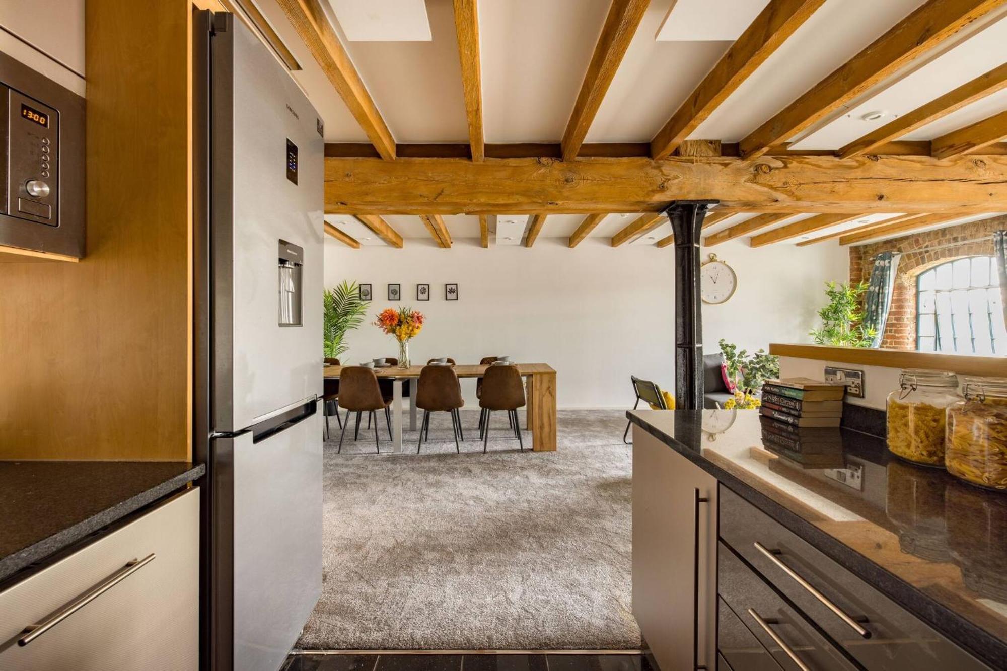 Wild Roses Serviced Apartments - Excel Warehouse 2 Londra Esterno foto