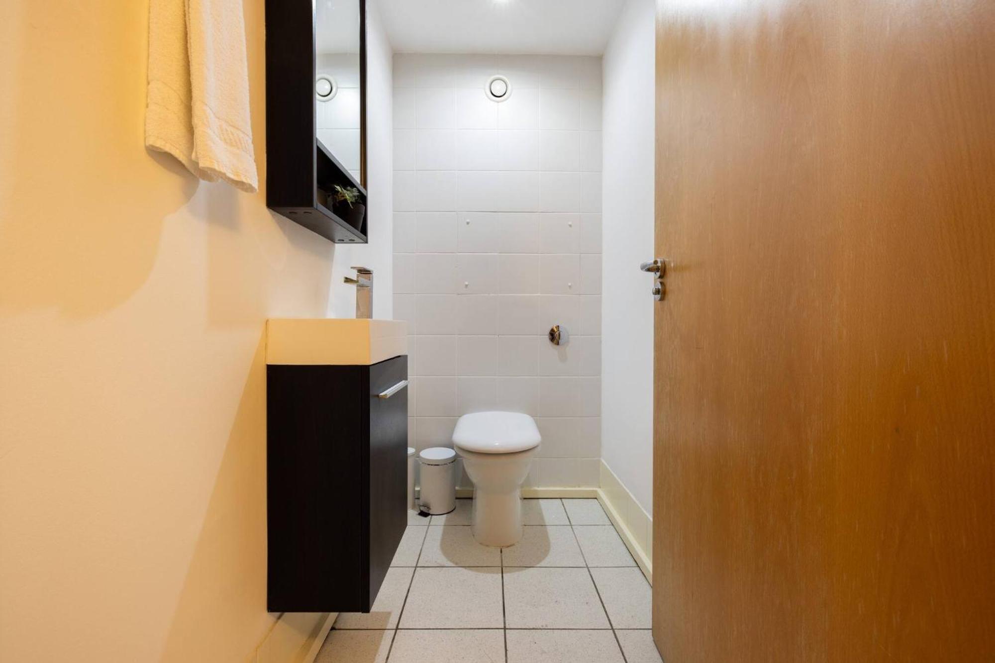 Wild Roses Serviced Apartments - Excel Warehouse 2 Londra Esterno foto