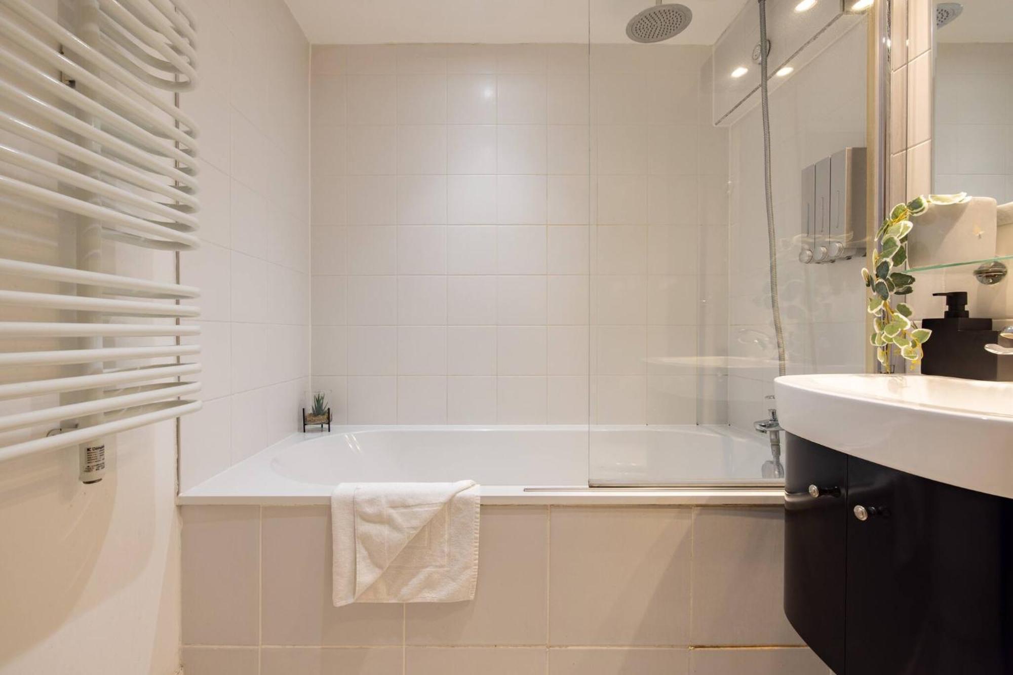 Wild Roses Serviced Apartments - Excel Warehouse 2 Londra Esterno foto