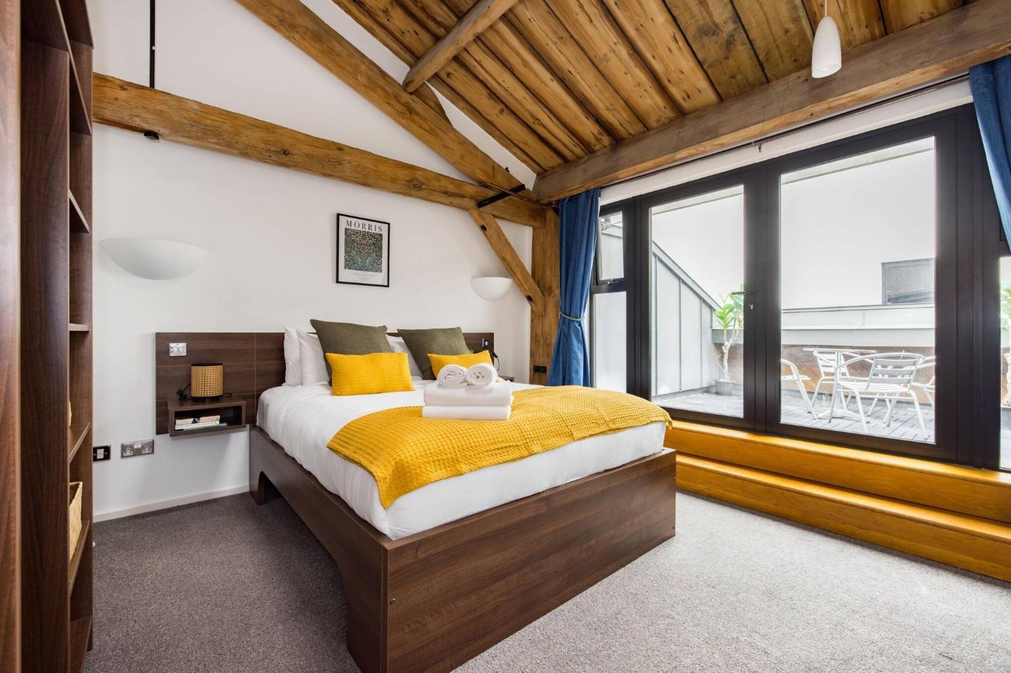 Wild Roses Serviced Apartments - Excel Warehouse 2 Londra Esterno foto