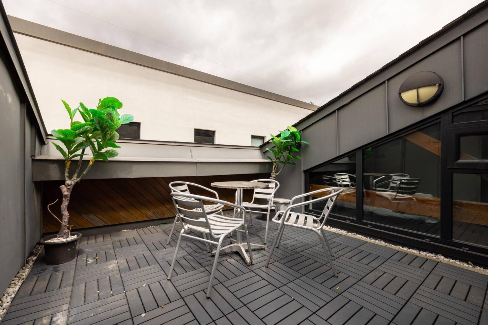 Wild Roses Serviced Apartments - Excel Warehouse 2 Londra Esterno foto